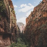 Алматы облысында әйел жардан құлап кетті