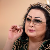 «Роза Рымбаева сияқты отырсам деймін»: Мақпал Жүнісова жан сырын ақтарды (ВИДЕО)