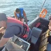 «Ішінде туристер болған»: Бұқтырмада туристер мінген қайық аударылды