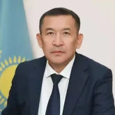 Пара алды деген күдікке ілінген  көлік вице-министрі қызметінен босатылды