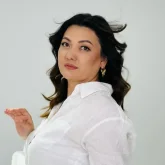 «Көңілдес емес, екінші жарымын»: 20 жылдан бері тоқал болған әйел жан сырын ақтарды