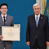 «Жүзден жүйрік, мыңнан тұлпар шығу оңай емес»: Тоқаев халықаралық пән олимпиадалары жеңімпаздарын марапаттады