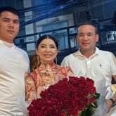 «Мама» дегеніңе рахмет»: Тамара Асар өгей ұлына арнап жазба жариялады (ВИДЕО)