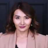 «Қайын ағамды жек көрдім»: Әзілкеш Мереке келіндік өмірі туралы айтты (ВИДЕО)