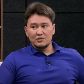 «Шалдың аты сияқты»: Жахан Отарғалиев өз есімінен қатты ұялатынын айтты (ВИДЕО)