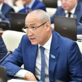 Депутаттар ChatGPT қолдануға мәжбүр – Жанбыршин Парламенттегі ауыртпалықты ашық айтты