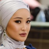 «Ақшаны қайдан алып жатыр?»: Жақында баспана сатып алған Мөлдір Әуелбекова енді жер үйге көшкенін айтты (ВИДЕО)