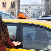 «Алдымен қырындап жүрді»: Алматыда таксист 18 жастағы қызды зорлады деген күдікке ілінді