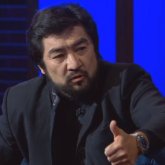 «Қазақтың жігіттері мықты болса қыздар көшеде жүрмес еді»: Бекболат Тілеуханның пікірі желіде қызу талқыға түсті (ВИДЕО)