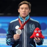 «Сыйақы былай тұрсын, киім мен құрал-жабдыққа мұқтажбыз» – Екі дүркін паралимпиада жүлдегері