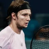 «Енді жолы болмайды»: Александр Бублик Дэвис Кубогынан кейін сынға қалды