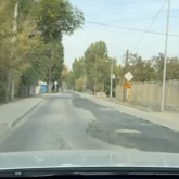 «Асфальт емес, азап»: Талдықорғандағы Хутор мен Новостройка тұрғындары сапасыз жолға наразы (ВИДЕО)