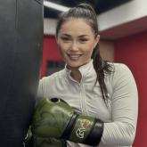 «Жақында…»: Қазақстанның ең сұлу боксшысы маңызды жекпе-жек өткізетінін мәлімдеді