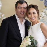 «Алғашқы қонақтар – Баян мен Тұрсын Алагөзовтер!»: Динара Сәтжан жаңа зәулім үйін көрсетті (ВИДЕО)