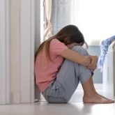 Ақмола облысында елуден асқан екі еркек 12 жастағы жасөспірім қызды зорлап келген