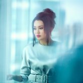 «Көзіме жас келді»: Ерке Есмахан үлкен сахнаға шыға алмай қалғанын айтты