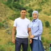 Желіде алғаш рет Сәкен Бибосыновтың жұбайының суреті пайда болды