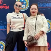 Баян Алагөзова сіңілісінің қуанышты жаңалығымен бөлісті