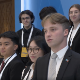 Тоқаев француз студентінің қазақша сөйлегеніне тәнті болды (ВИДЕО)