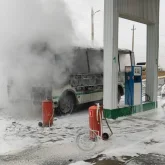 Атыраудағы жанармай бекетінде автобус өртенді