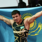 «Жыл соңында»: Бір жыл бойы пәтерін ала алмай жүрген спортшы сүйінші жаңалығымен бөлісті (ВИДЕО)