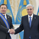 Президент Геннадий Головкинді І дәрежелі «Барыс» орденімен марапаттады (ВИДЕО)