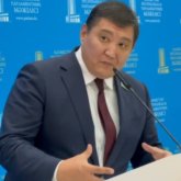 «Мектеп пен аурухана салуға болмайтын жерге көпқабатты үй салып жатыр» - Бақытжан Базарбек