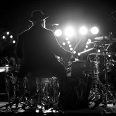 «Күйзелісте болған»: Елге белгілі әнші көз жұмды