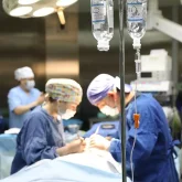 Шымкентте үш жасар бала ойнап жүріп 16 магнит жұтып қойған