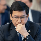 «Үш жыл бойы мазалап жүр»: Асхат Аймағамбетов жұртшылықты жазбасымен ойландырып қойды