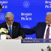 Давоста өткен кеңестің қол қою рәсімінде Тоқаев пен Трамптың не туралы сөйлескені белгілі болды