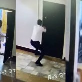 Серік Сәпиевтің соққыға жығылған видеосы тарады (ВИДЕО)