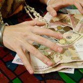 Астанада TikTok арқылы «емдеген» алаяқ емші сотталды