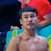 «Бәрі теріс айналып жатыр»: Еркебұлан Тоқтар нокаутпен жеңілген «Gold-ты» қолдады (ВИДЕО)