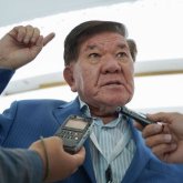 «Менің атымнан жалған хабар тарап жатыр»: Мұхтар Шаханов жаңа Конституцияны қолдайтынын айтты (ВИДЕО)