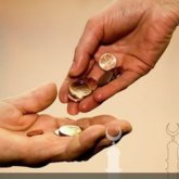 Ораза 2026: Пітір садақаны беріп үлгермеген жандар не істеу керек?