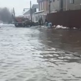 Шымкентте тұрғындар тізеден су кешіп жүр