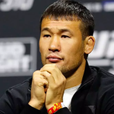 «Мүлде жаттыға алмайды»: Шавкат Рахмонов жанкүйерлерін алаңдатып қойды