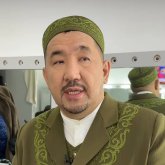 «Темекі тартып, боқауыз айтатындардың оразасы бұзылмай ма»: Нұрлан имам жауап берді (ВИДЕО)