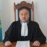 Челах ісі бойынша сот отырысына төрағалық еткен судья қызметінен кетті