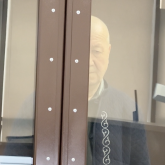 Түркістанда 16 жастағы туысын зорлап, жүкті қылған 71 жастағы қария сотталды