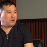 «Алты балам ауырғанда олай жыламаппын»: Қанат Әлжапбаровтың жағдайы көпшілікті алаңдатып қойды