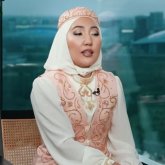 «Алланың 3 есімін айтып, қарыздан оңай құтыл»: Айтыскер Сара Тоқтамысова туралы шу шықты