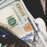 Әлемдегі тұрақсыздық бүгінгі доллар бағамына қалай әсер етті?