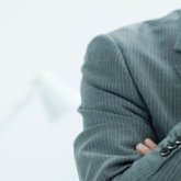 БҚО-да жасөспірімді зорлады деген бұрынғы шенеунік қайтыс болды