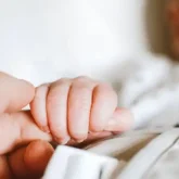 «6-7 айлық сәби»: Қосшыда жол жиегінен нәрестенің денесі табылды