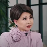 «Әлия, Мәншүк есімді қыздарым бар»: Роза Рымбаева отбасылық құпиясын жария етті (ВИДЕО)