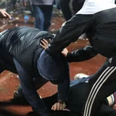 «Атыс дыбыстары естілген»: Астанада аулада жаппай төбелес болды