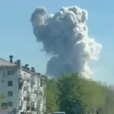 Ғимараттың бір бөлігі опырылған: Өскеменде зауытта жарылыс болды (ВИДЕО)