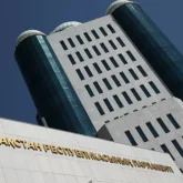 Парламент отырысы: Президент пен Вице-Президенттің құқықтық жағдайын айқындайтын Заң қабылдады